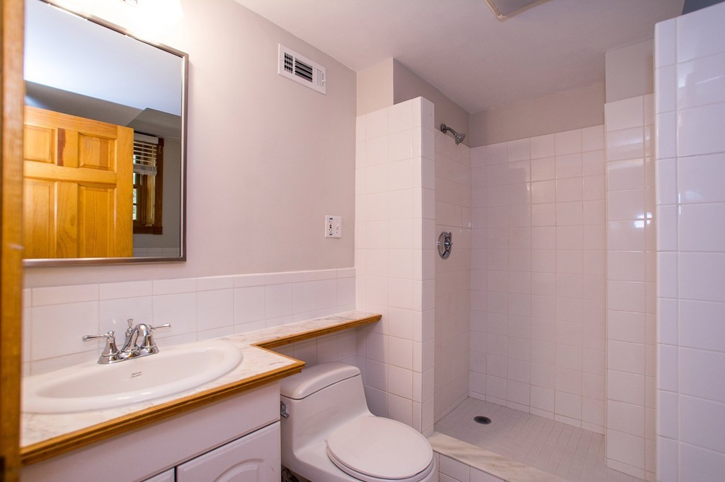 9-11 Gardner Road, Unit 1 Cambridge, MA 02139 - Photo 7 of 9 Gallery Image 7