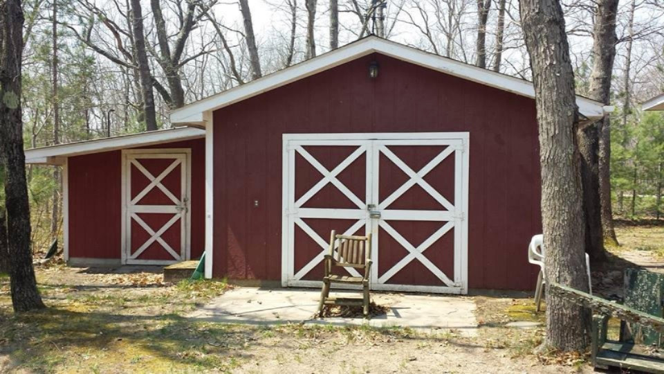 3829 Stronach Road Manistee, MI 49660 - Photo 4 of 21 10459107_10203899386226504_3421345339764