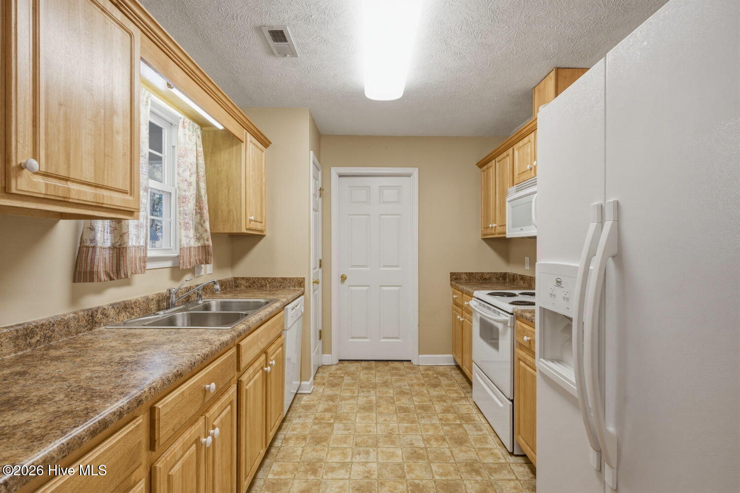 1481 East Boiling Spring Road Southport, NC 28461 - Photo 14 of 46 23-web-or-mls-Cammediallc.com (28 of 44)