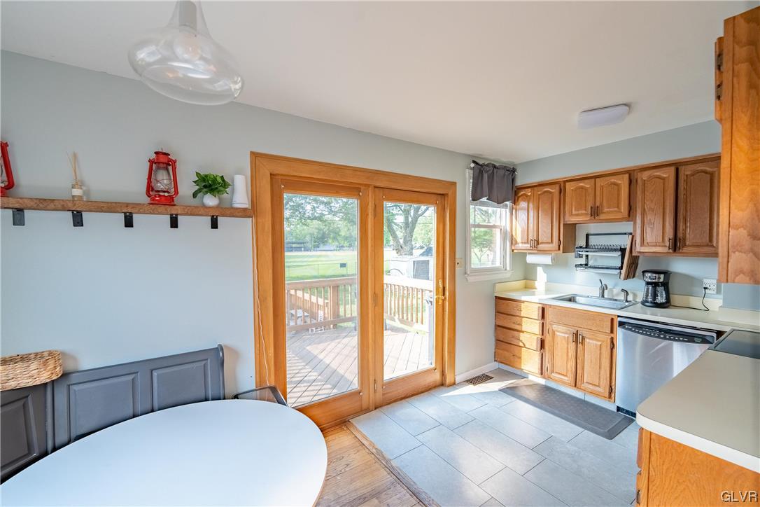 745 Magnolia Road Hellertown, PA 18055 - Photo 11 of 35 Gallery Image 11