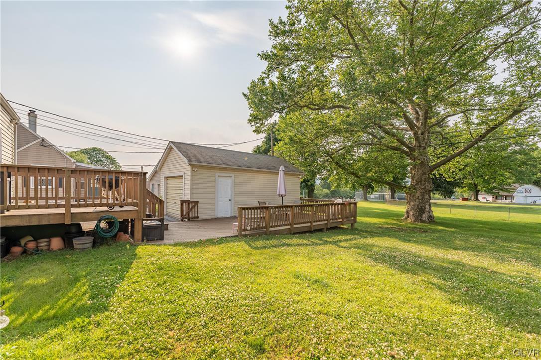 745 Magnolia Road Hellertown, PA 18055 - Photo 33 of 35 Gallery Image 33
