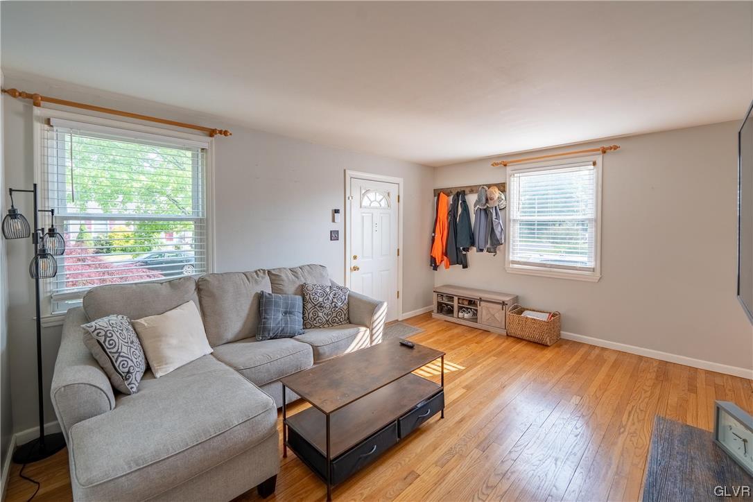 745 Magnolia Road Hellertown, PA 18055 - Photo 6 of 35 Gallery Image 6