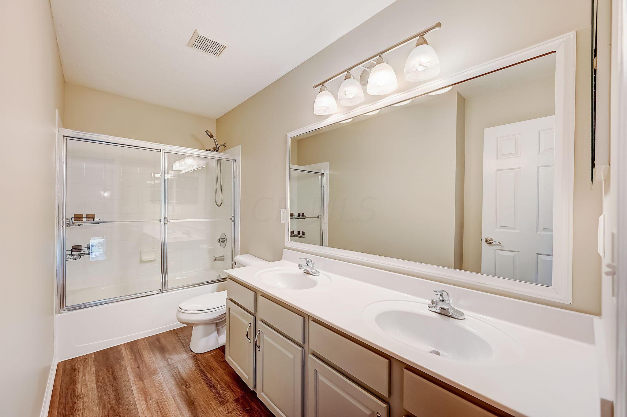 3398 Pine Way Powell, OH 43065 - Photo 14 of 21 40-web-or-mls-Pine Way-040