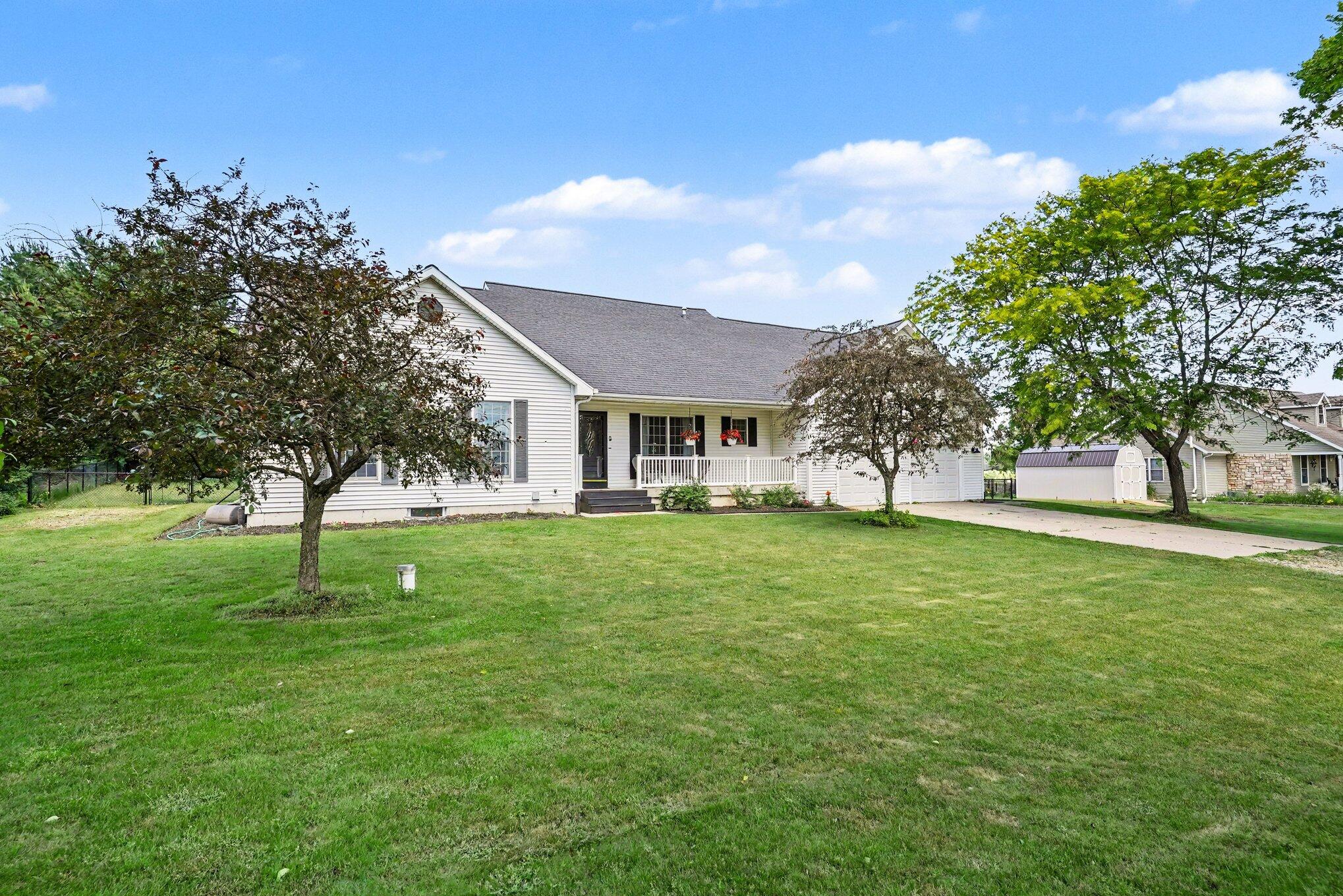 10464 Hankerd Road Pleasant Lake, MI 49272 - Photo 23 of 28 Front Side