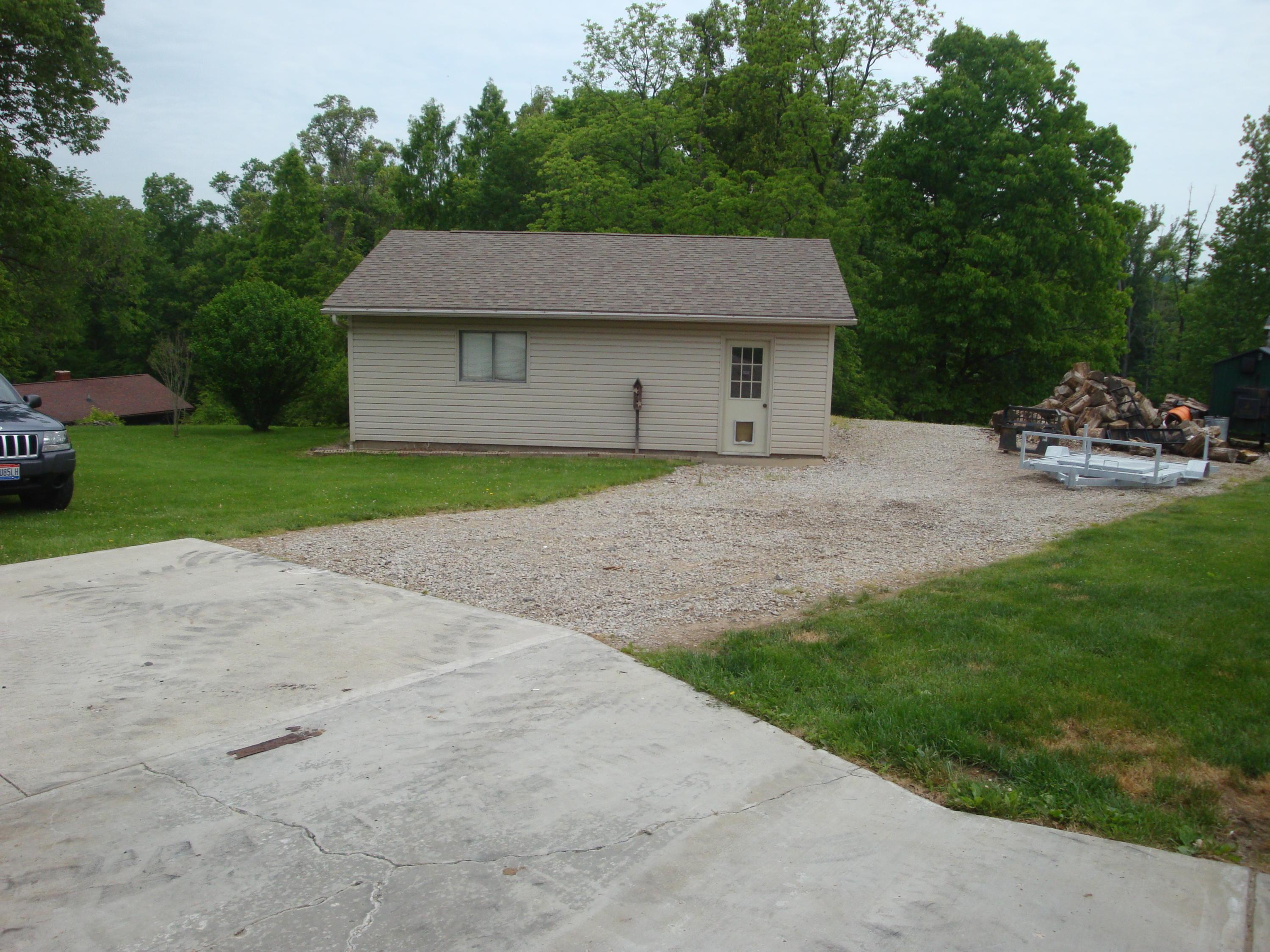 6110 Ballard Road Nashport, OH 43830 - Photo 6 of 27