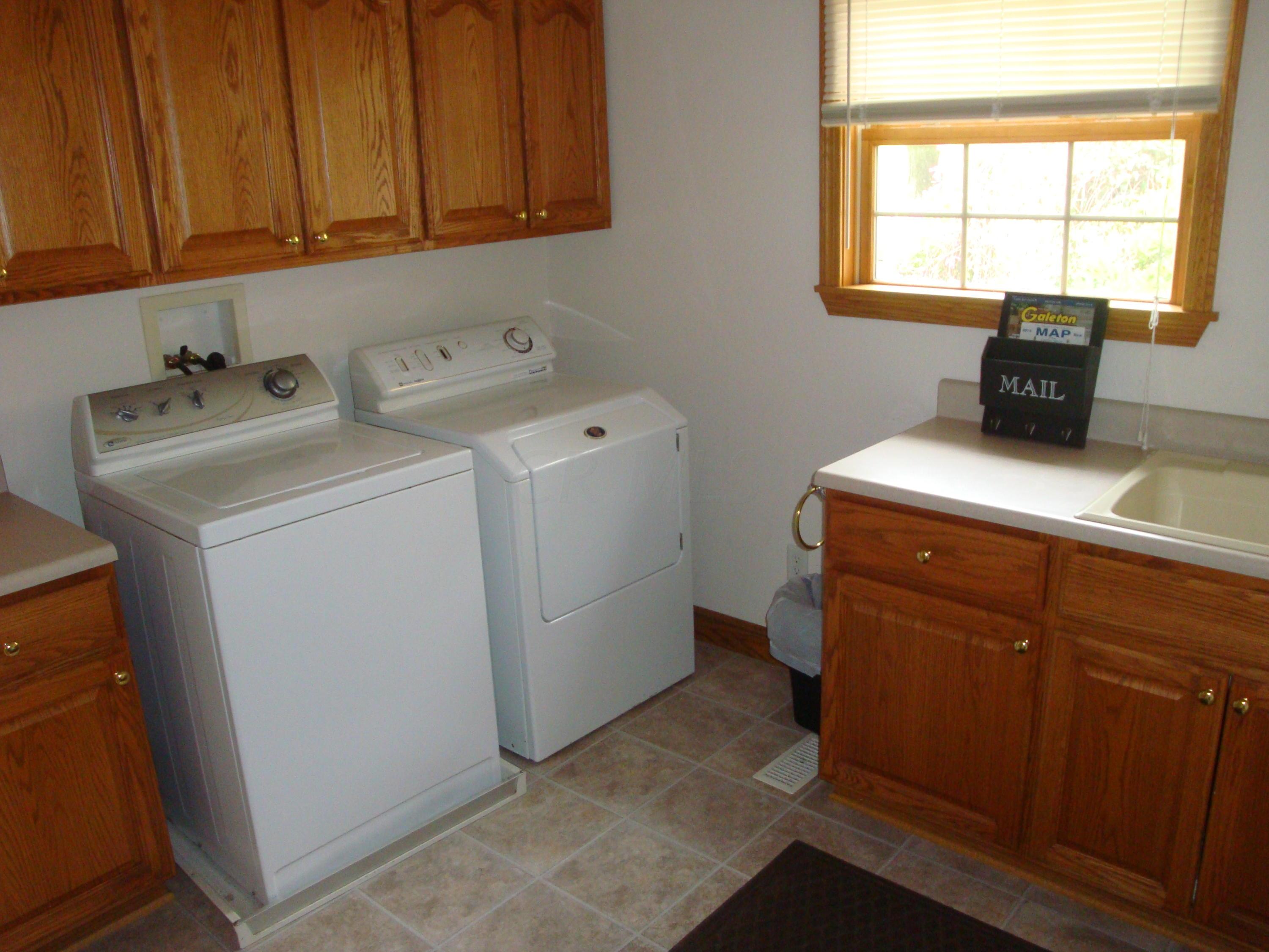 6110 Ballard Road Nashport, OH 43830 - Photo 8 of 27