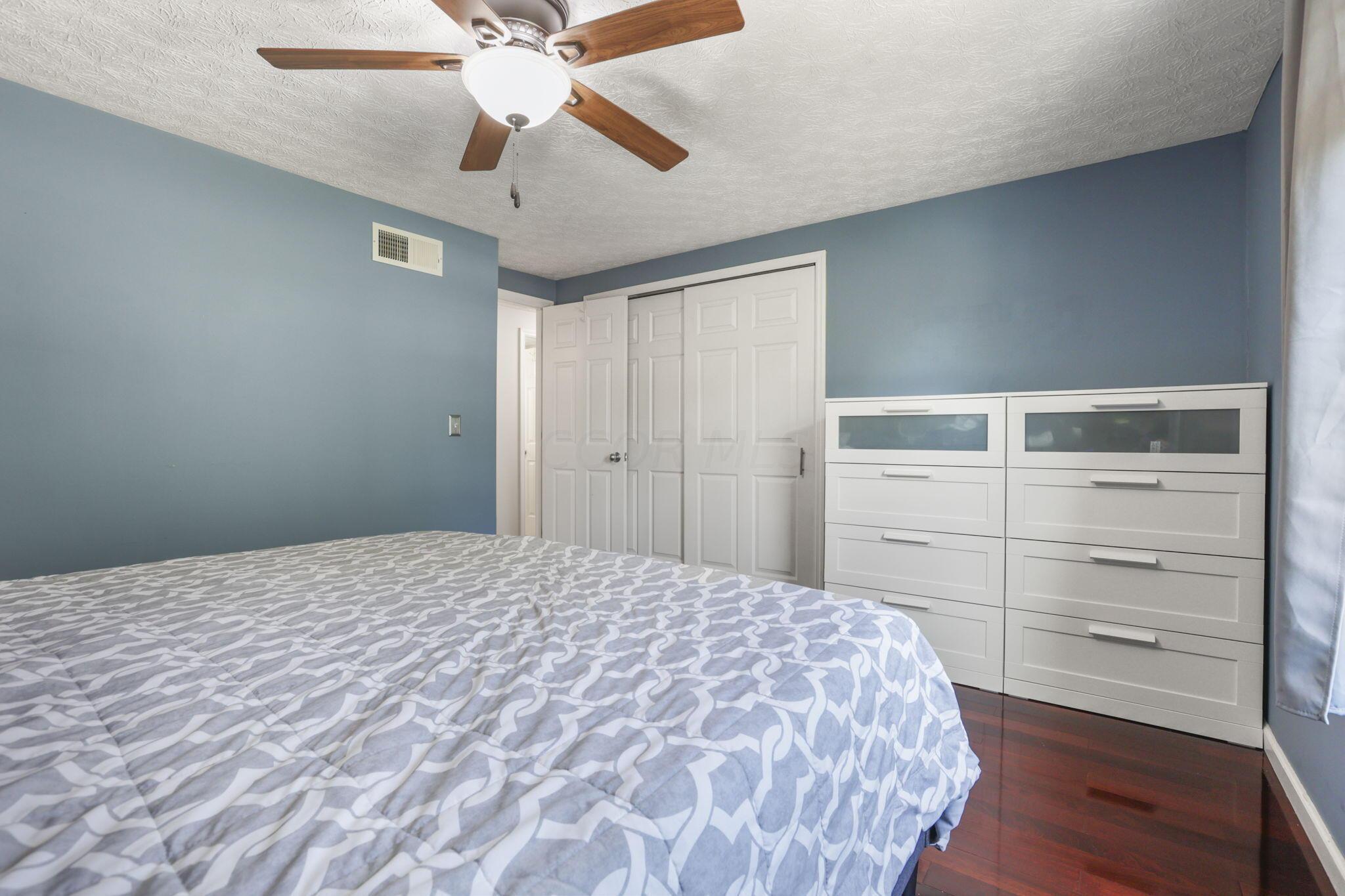 325 Rimbey Avenue Columbus, OH 43230 - Photo 27 of 50 Primary bedroom