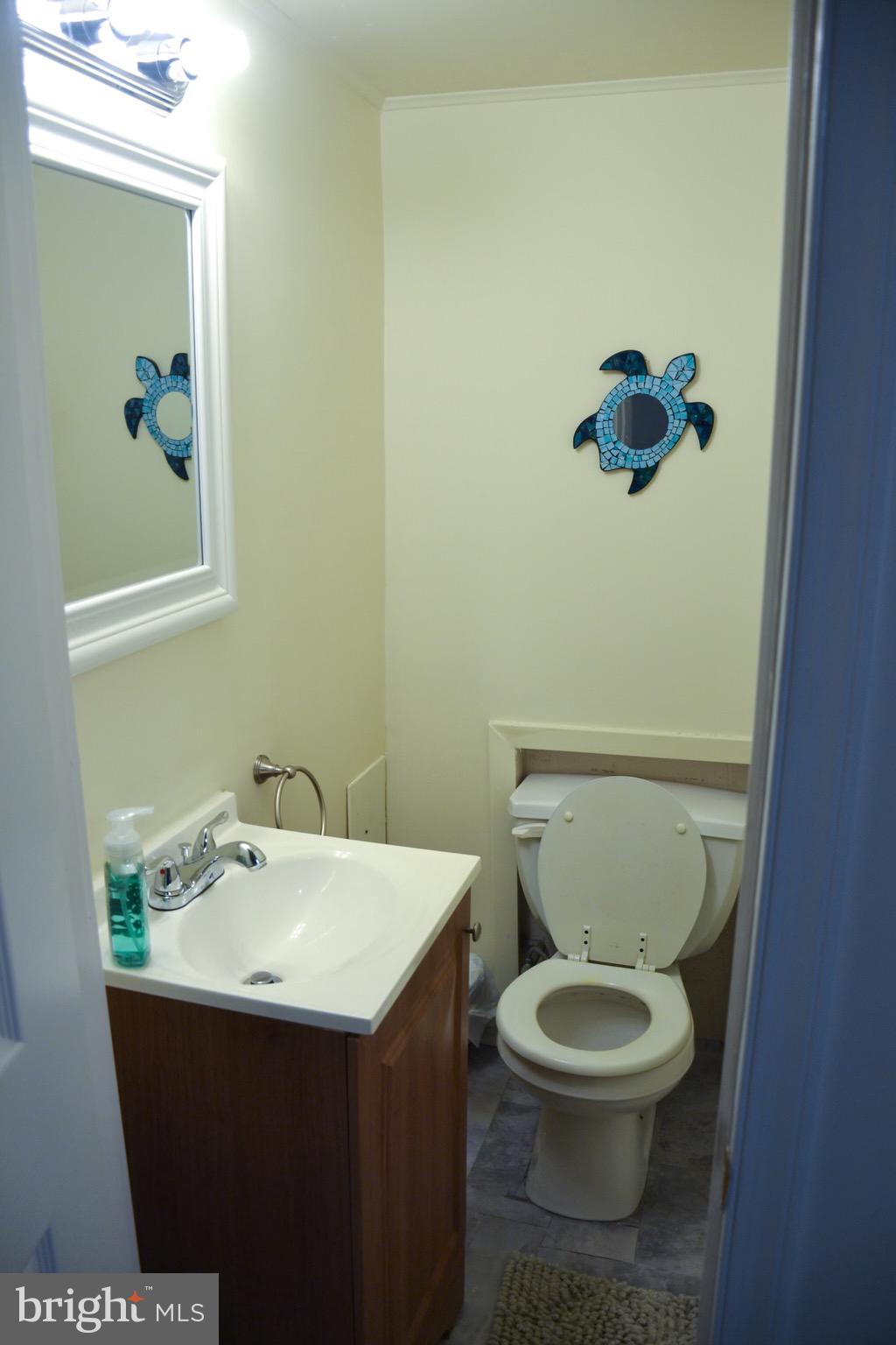 8110 Stratman Road Baltimore, MD 21222 - Photo 14 of 17
