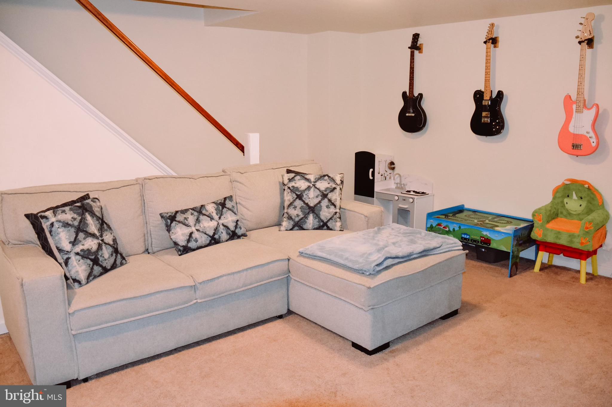 8110 Stratman Road Baltimore, MD 21222 - Photo 15 of 17