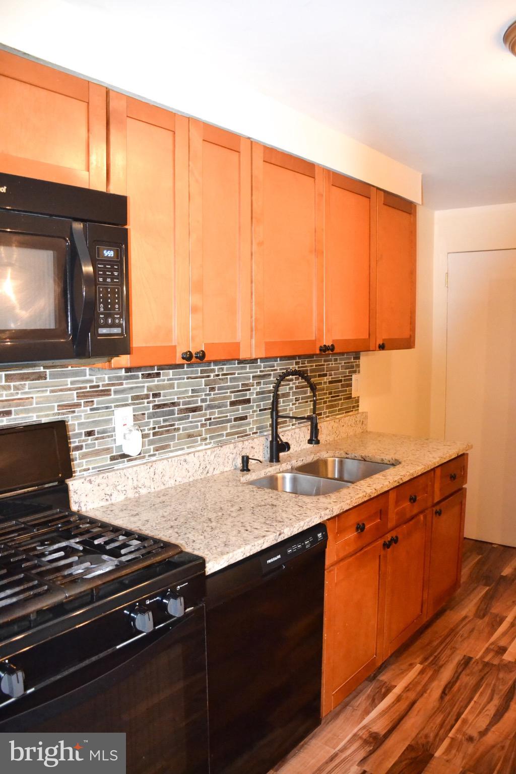 8110 Stratman Road Baltimore, MD 21222 - Photo 6 of 17