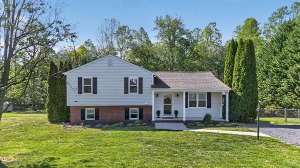 $349,900 | 282 Shady Oak Drive, Madison Heights, VA 24572