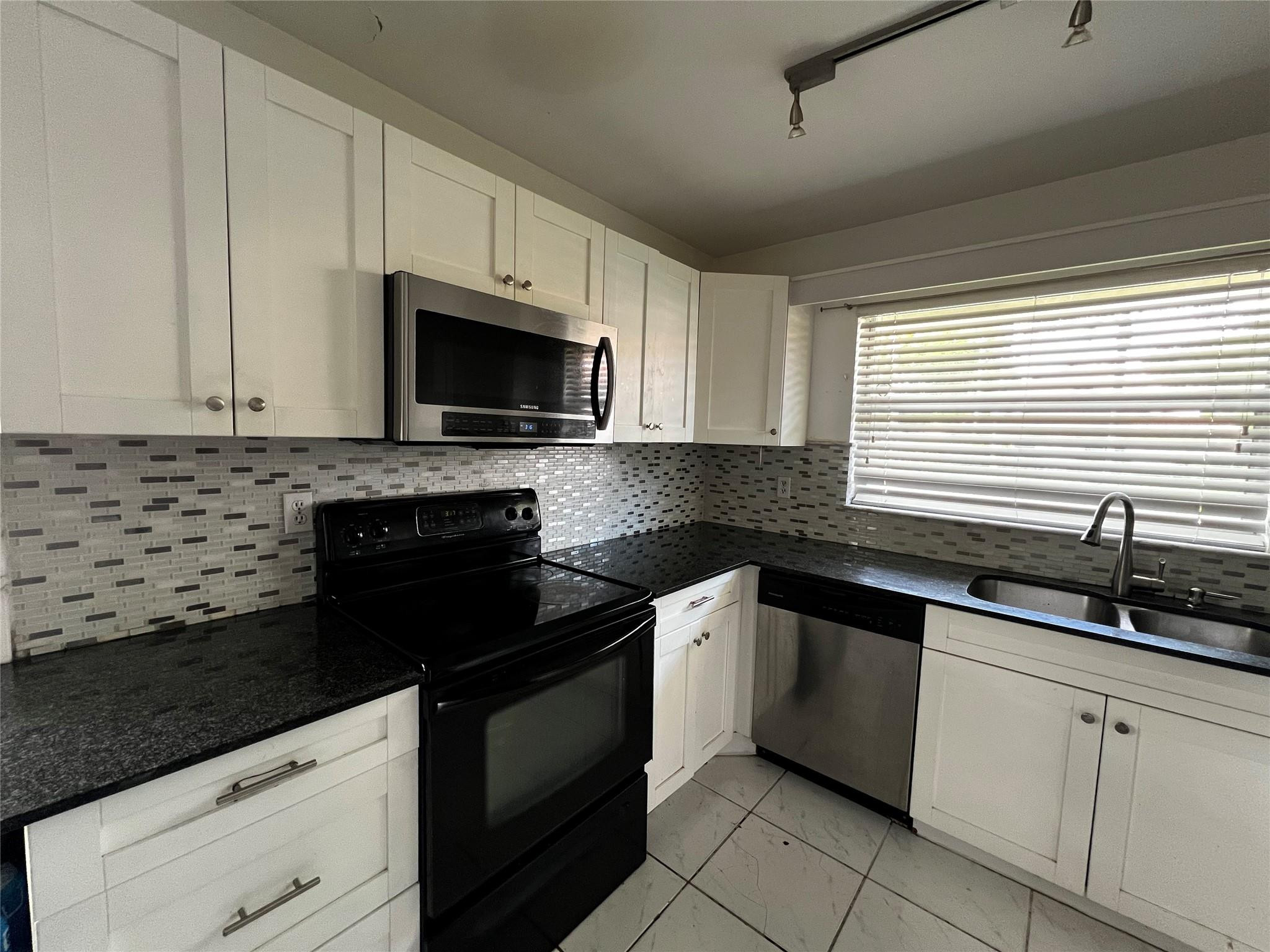 6366 Walk Circle, Unit 6366 Boca Raton, FL 33433 - Photo 16 of 21 Photo 16