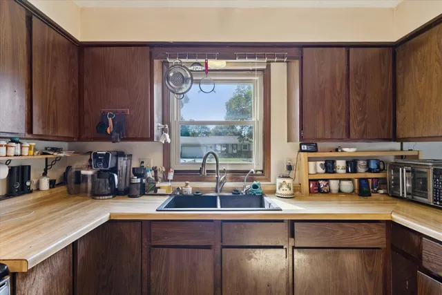 $289,900 | 1326 South Orchard Street, Janesville, WI 53546