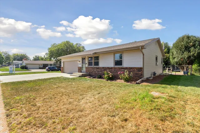 $289,900 | 1326 South Orchard Street, Janesville, WI 53546