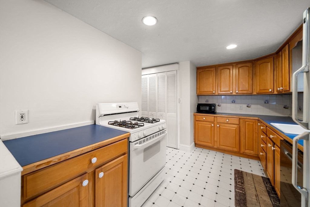 55 Squanto Road Weymouth, MA 02191 - Photo 24 of 41 Gallery Image 24