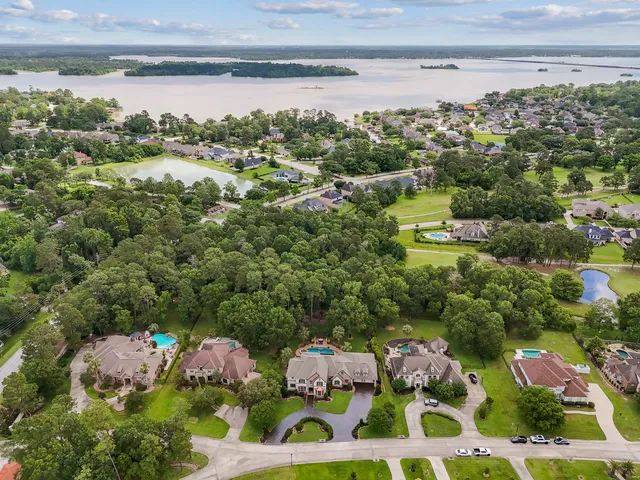 $1,350,000 | 20806 Kings Crown Court, Humble, TX 77346