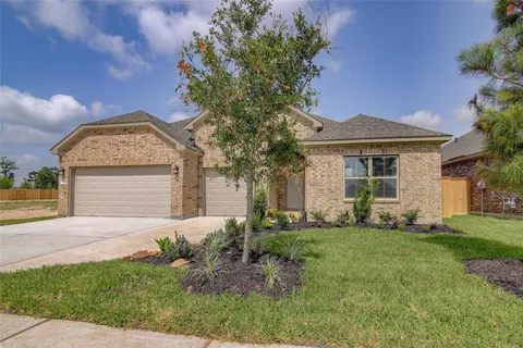 $399,990 | 1061 Comal Trail, Dayton, TX 77535