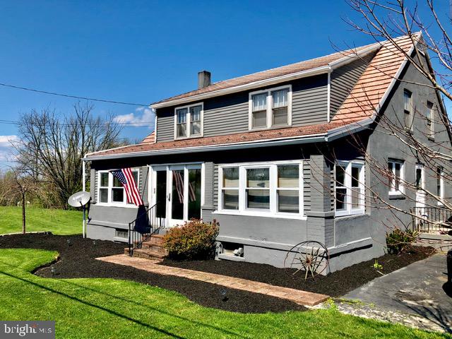 58 Lyons Road Fleetwood, PA 19522 - Photo 3 of 28 Gallery Image 3