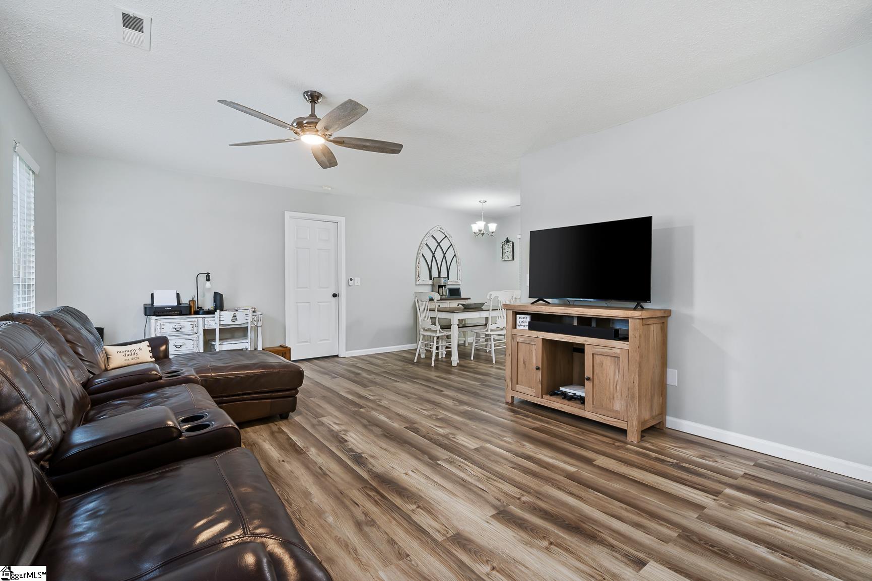 1013 Farmer Road Starr, SC 29684 - Photo 2 of 34