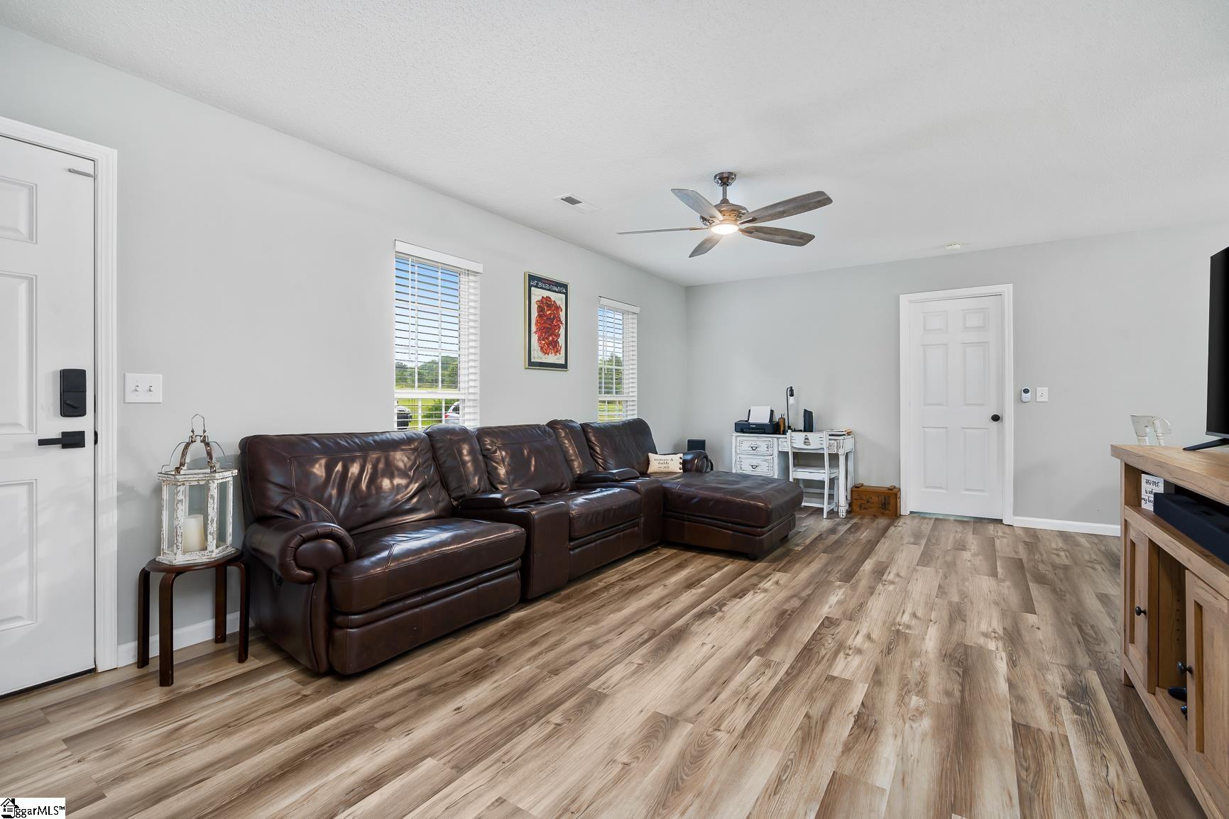 1013 Farmer Road Starr, SC 29684 - Photo 3 of 34