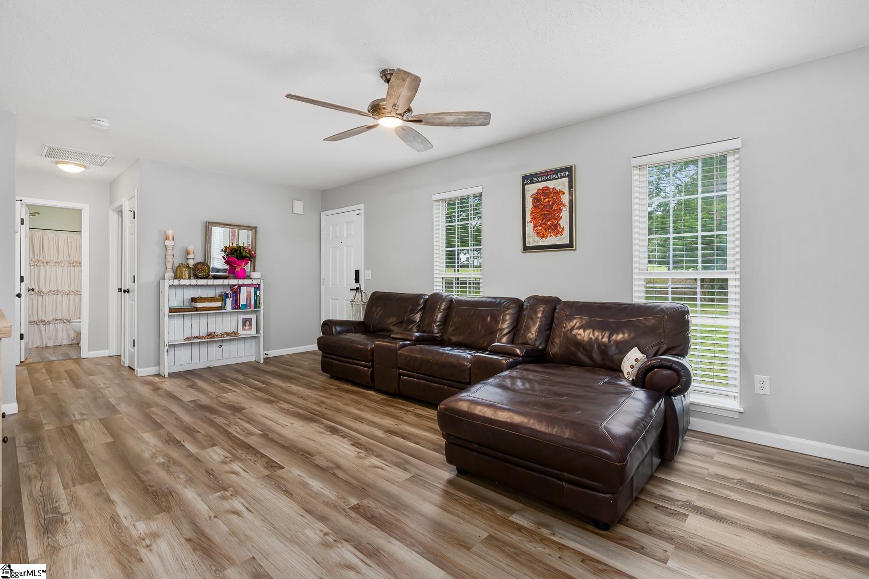 1013 Farmer Road Starr, SC 29684 - Photo 4 of 34