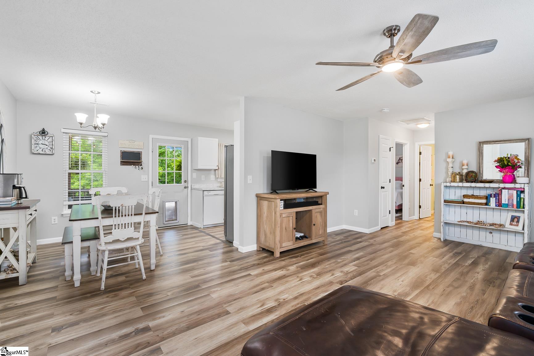 1013 Farmer Road Starr, SC 29684 - Photo 6 of 34