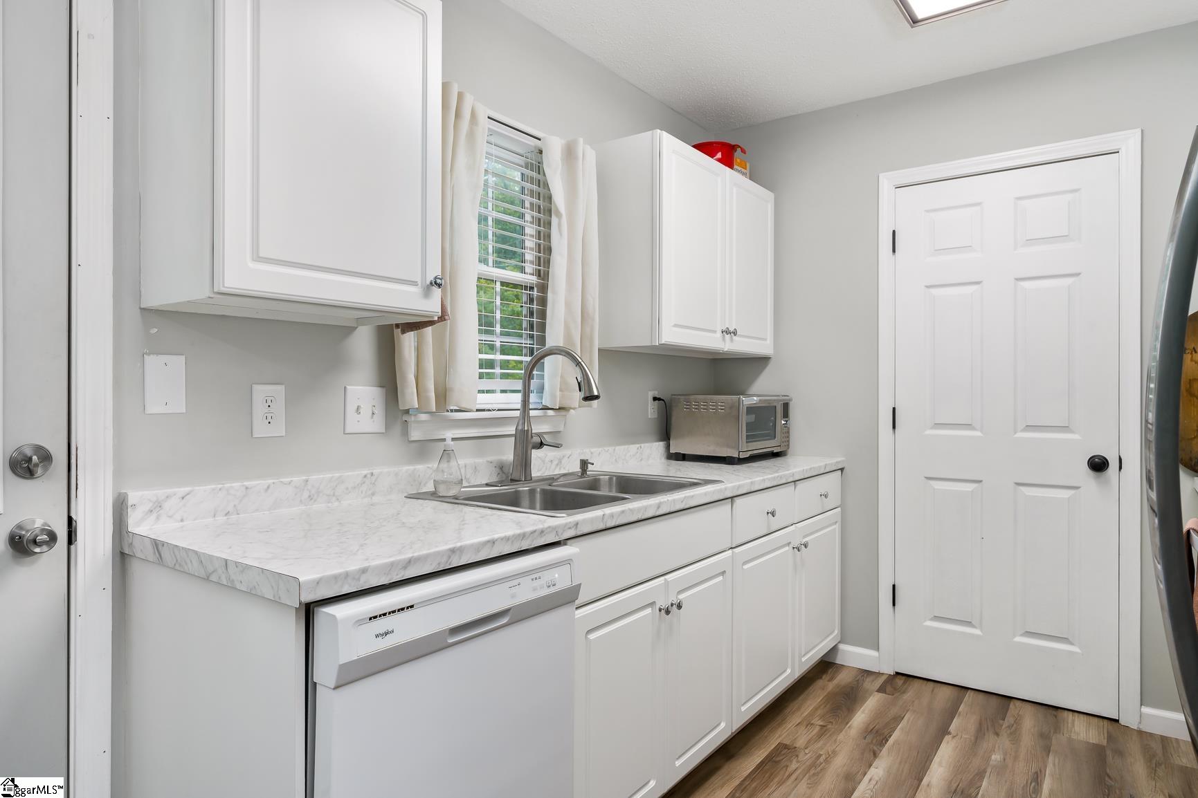 1013 Farmer Road Starr, SC 29684 - Photo 7 of 34