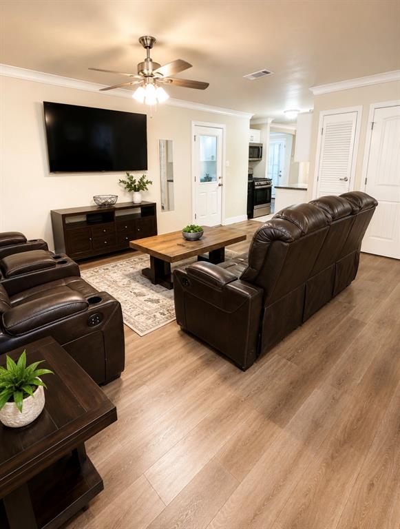 2509 Reever Street Arlington, TX 76010 - Photo 2 of 10