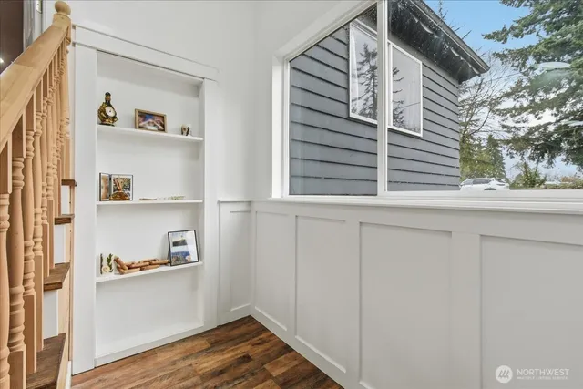 a view of utility room