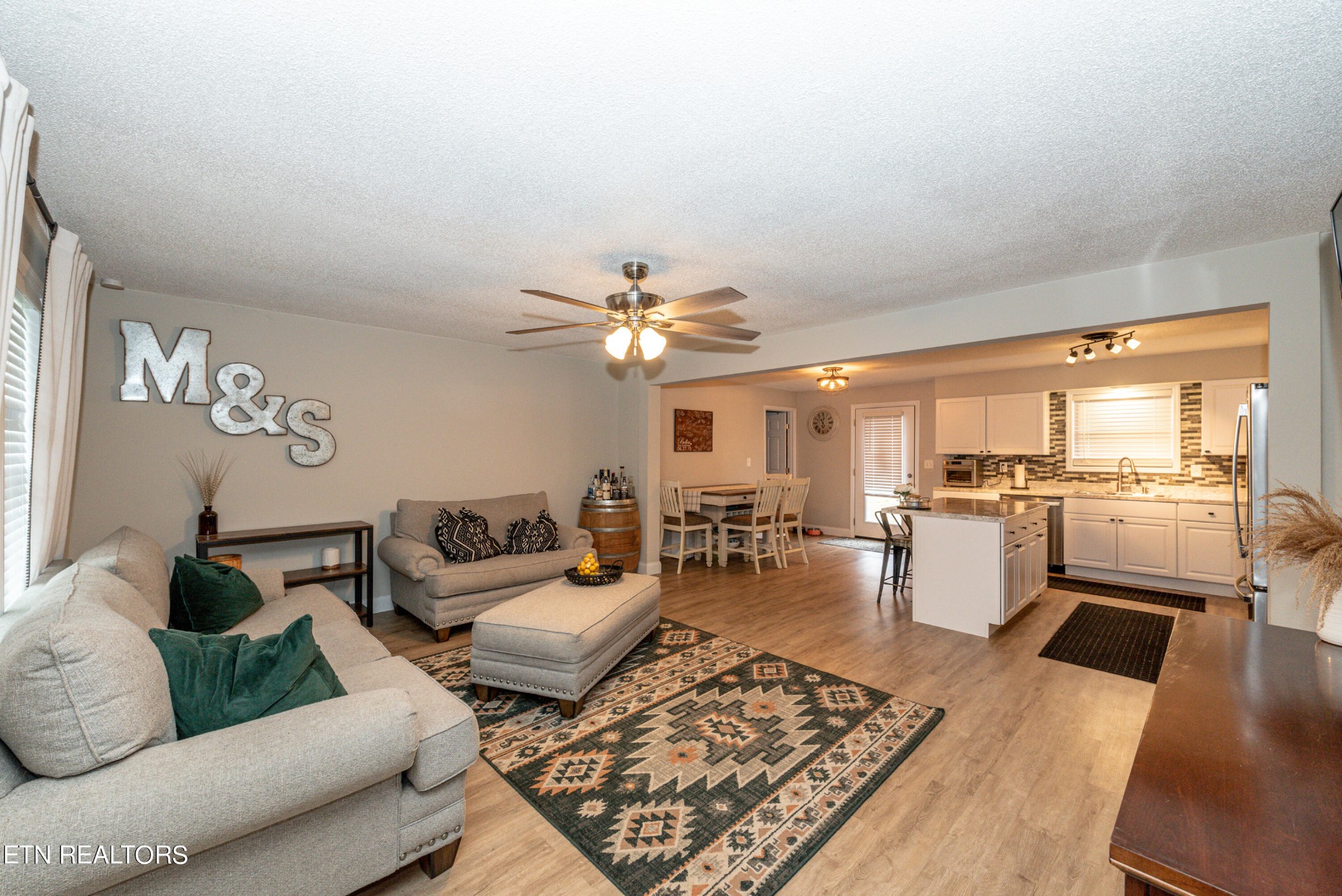549 Russell Road Rockford, TN 37853 - Photo 4 of 34 Gallery Image 4