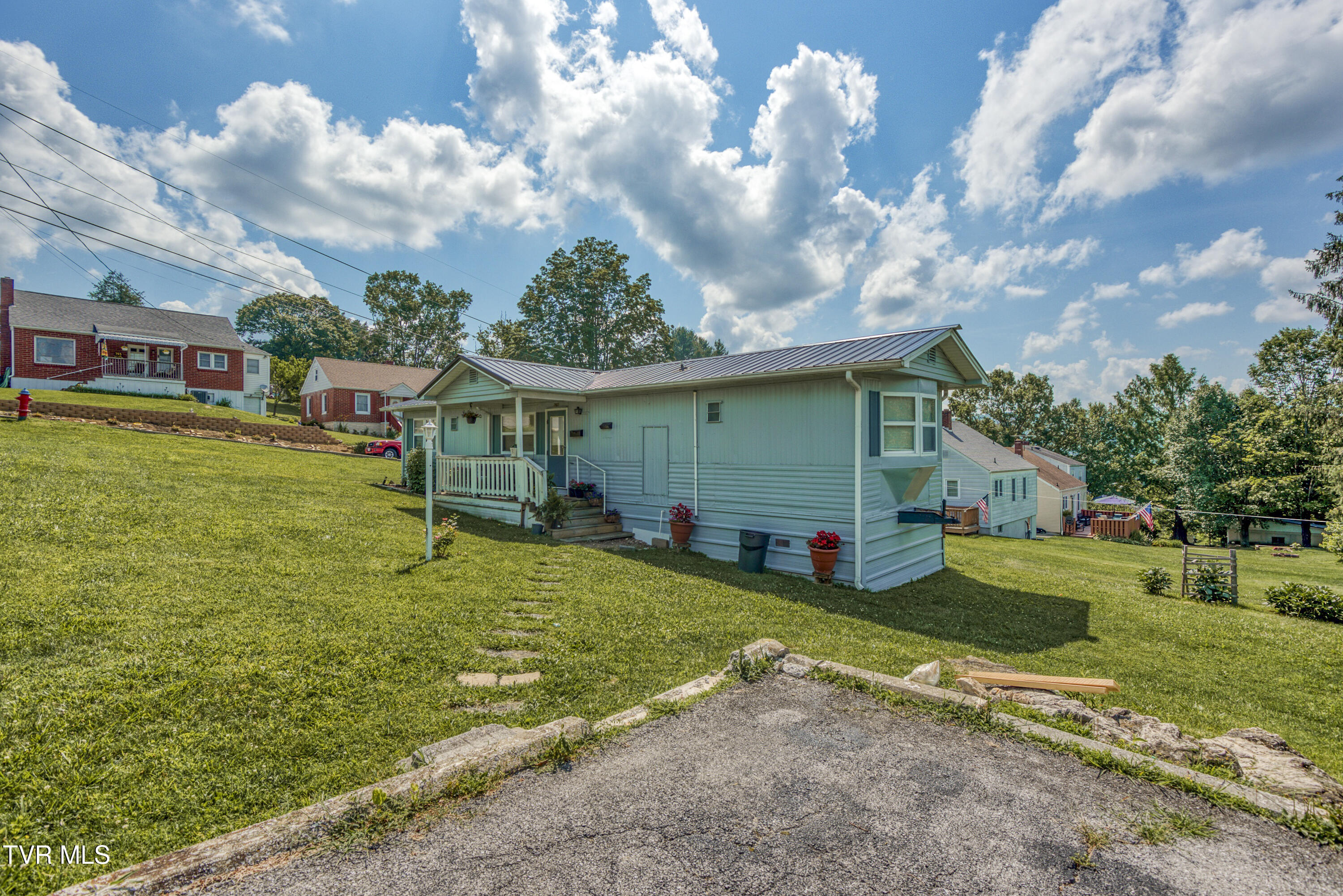 761 Chatham Hill Road Marion, VA 24354 - Photo 20 of 31 761-chatham-Hill-Rd-Marion-VA Matt-Smith