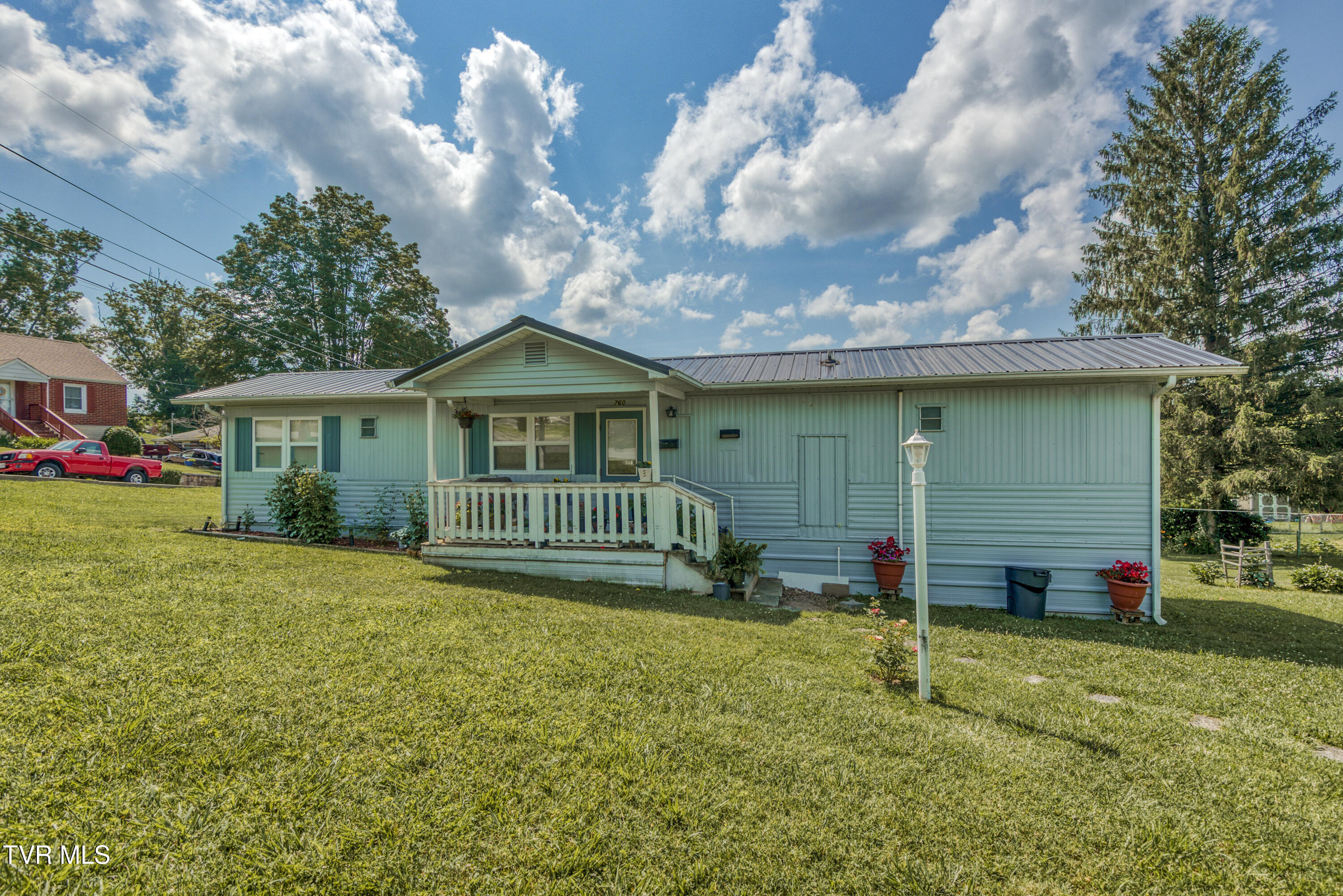 761 Chatham Hill Road Marion, VA 24354 - Photo 21 of 31 761-chatham-Hill-Rd-Marion-VA Matt-Smith