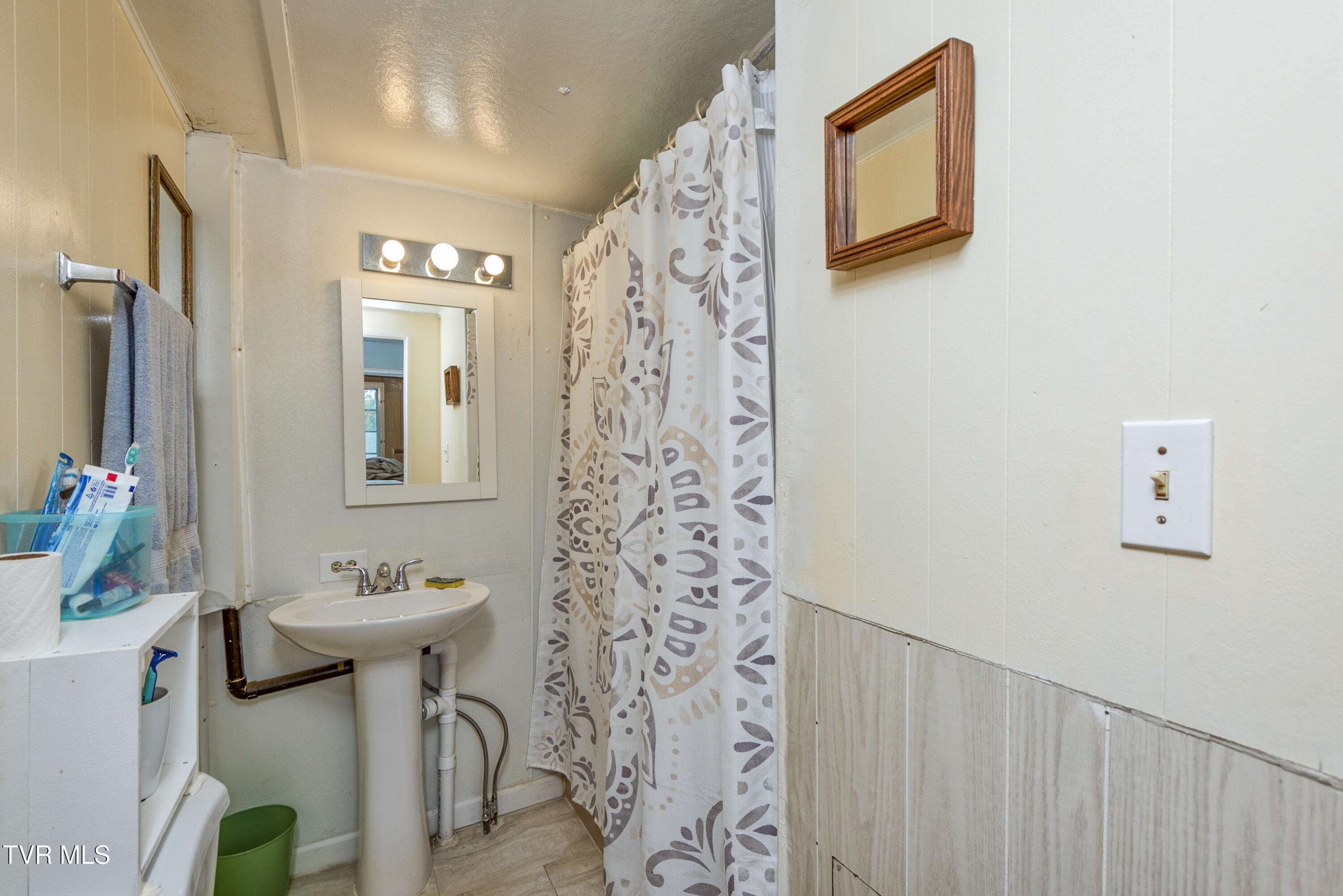 761 Chatham Hill Road Marion, VA 24354 - Photo 25 of 31 761-chatham-Hill-Rd-Marion-VA Matt-Smith