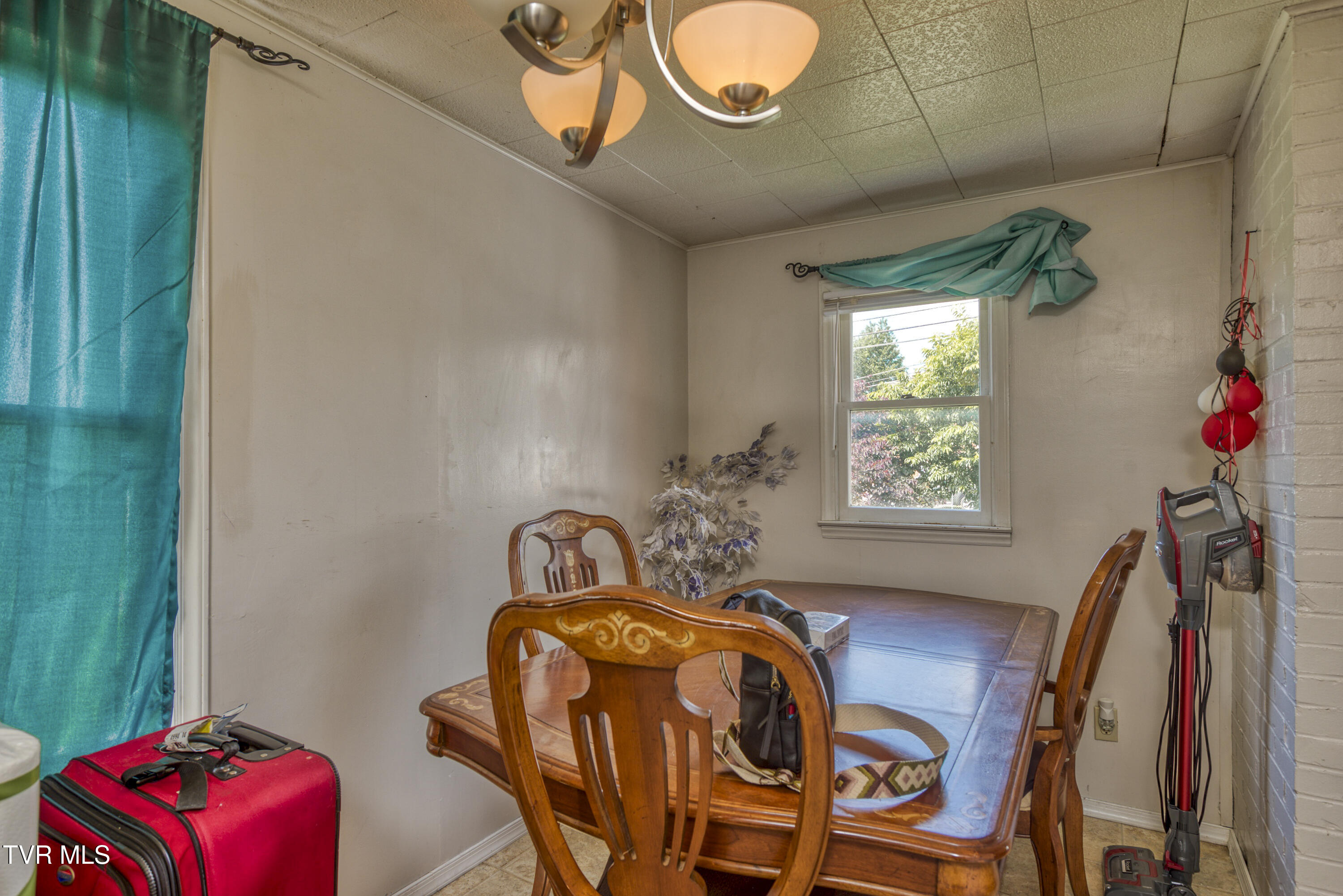 761 Chatham Hill Road Marion, VA 24354 - Photo 10 of 31 761-chatham-Hill-Rd-Marion-VA Matt-Smith