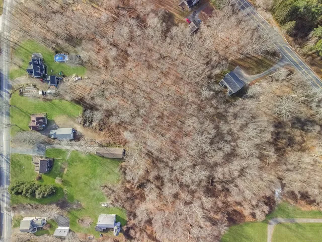 $89,900 | West High Street, East Hampton, CT 06424