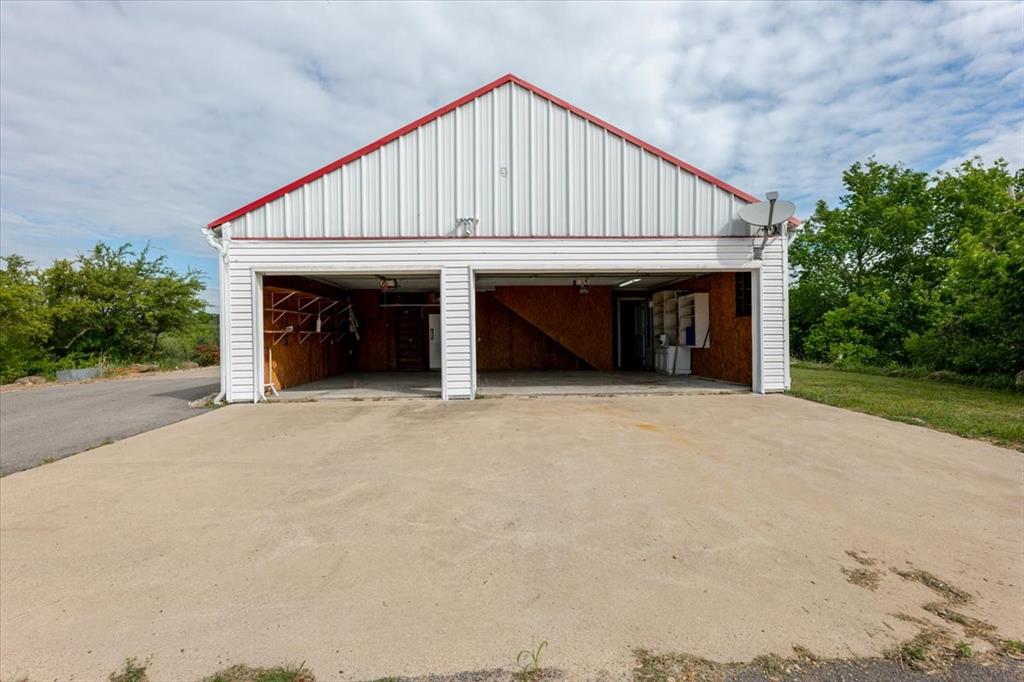 2400 Carter Road Springtown, TX 76082 - Photo 29 of 36