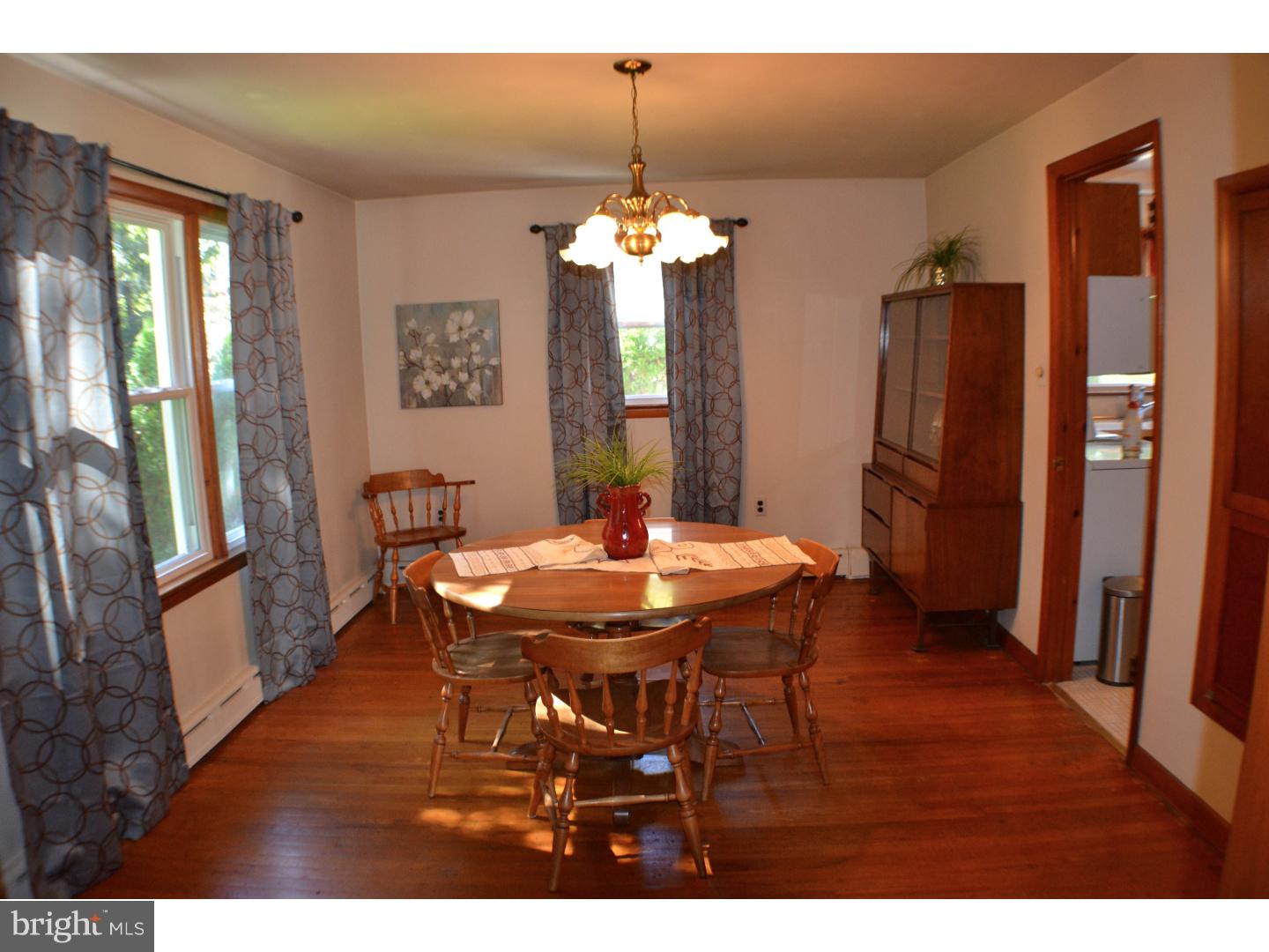 304 West Ferry Road Yardley, PA 19067 - Photo 7 of 25 Dining Room