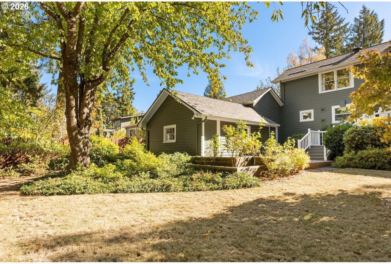 4061 Southwest Flower Street Portland, OR 97221 - Photo 26 of 42 Gallery Image 26
