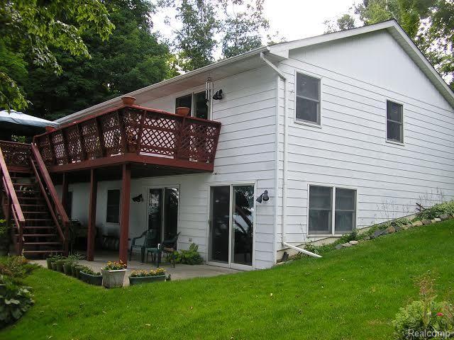 2347 Lakeshore Road Applegate, MI 48401 - Photo 7 of 27
