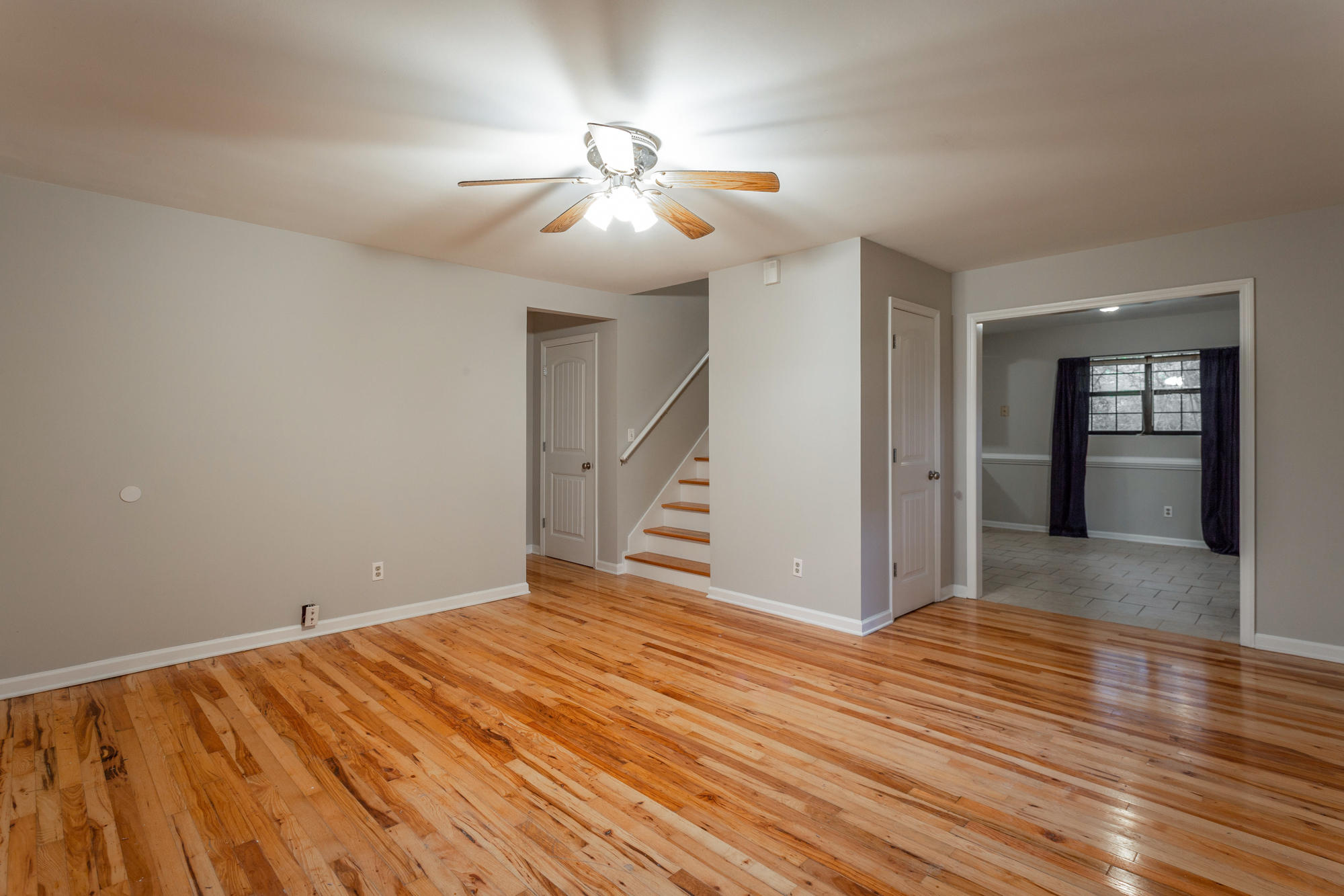 302 Hoover Road Ringgold, GA 30736 - Photo 3 of 39 Living Room
