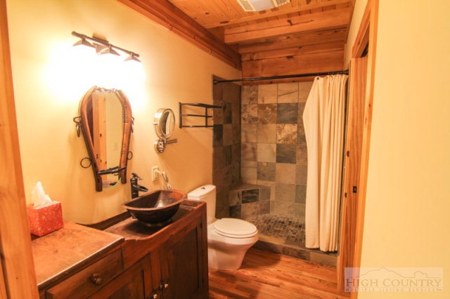 3042 A Parker Eller Road Lansing, NC 28643 - Photo 27 of 41