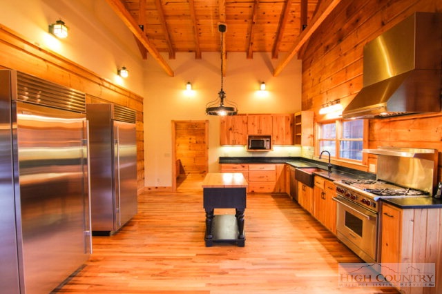 3042 A Parker Eller Road Lansing, NC 28643 - Photo 38 of 41