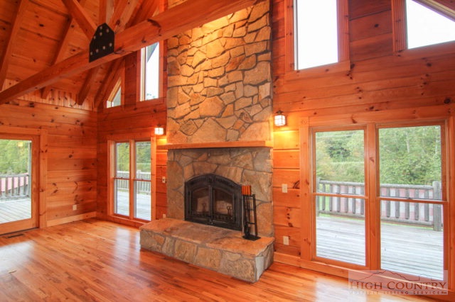 3042 A Parker Eller Road Lansing, NC 28643 - Photo 7 of 41