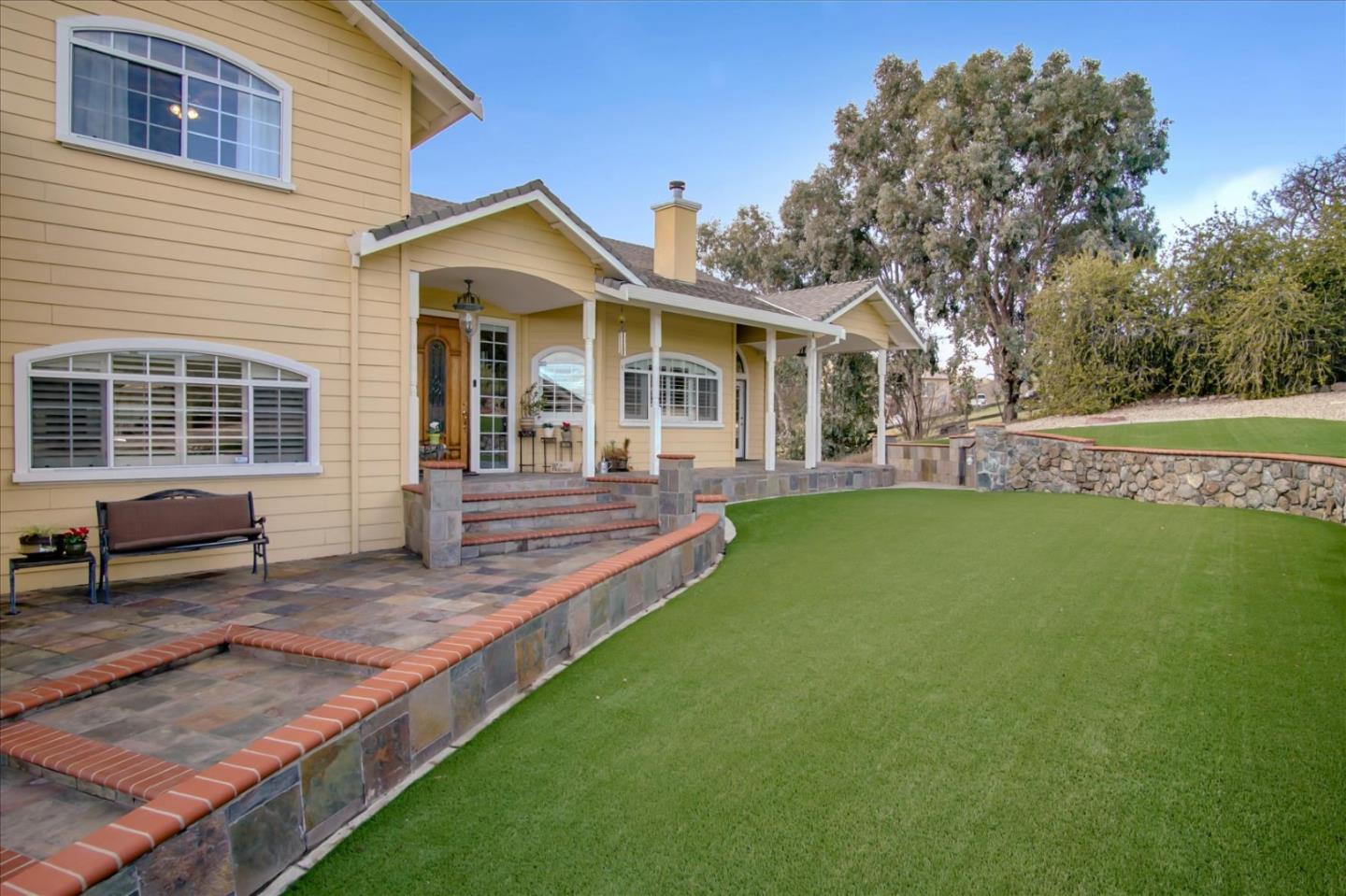 9210 Burchell Road Gilroy, CA 95020 - Photo 4 of 58