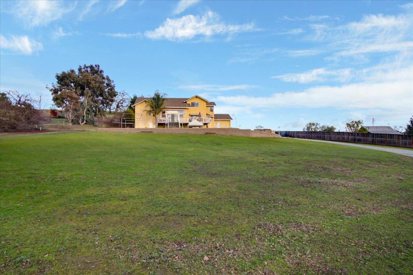 9210 Burchell Road Gilroy, CA 95020 - Photo 41 of 58