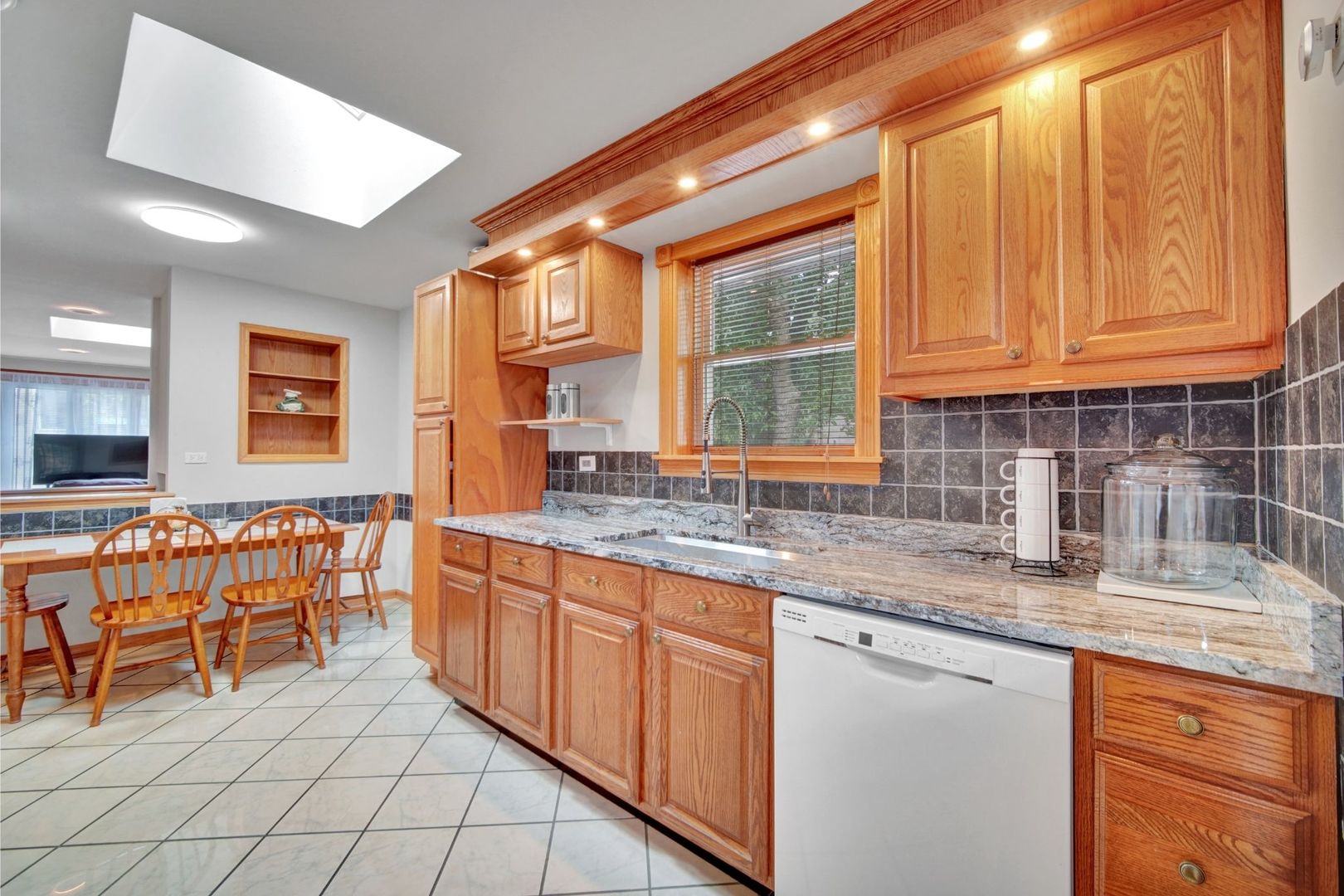 7324 West Addison Street Chicago, IL 60634 - Photo 7 of 28