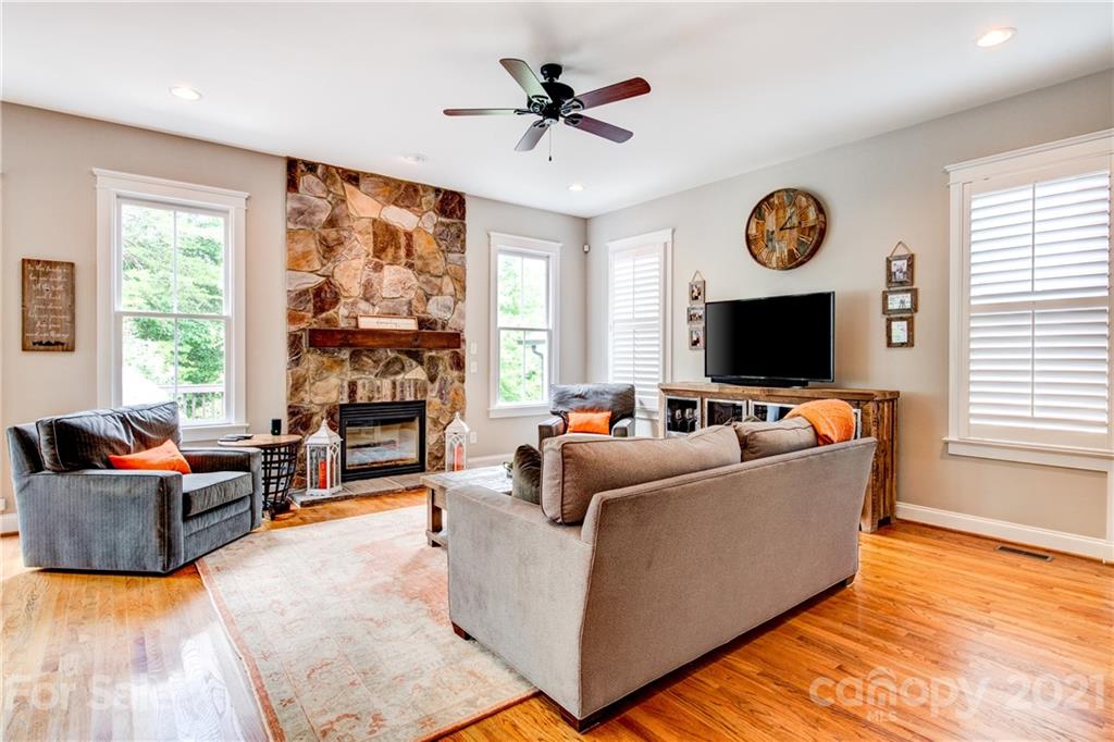 4843 Milford Way Fort Mill, SC 29708 - Photo 9 of 44 Gallery Image 9