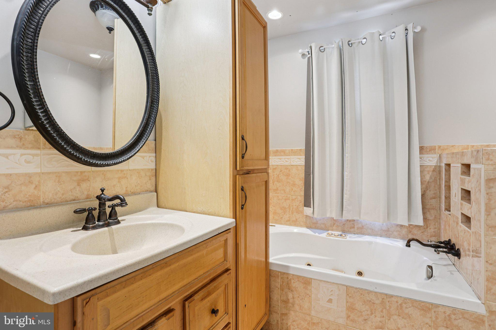 335 Passmore Street Philadelphia, PA 19111 - Photo 16 of 24