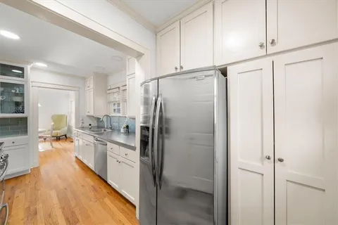 $475,000 | 222 West 70th Street, Kansas City, MO 64113