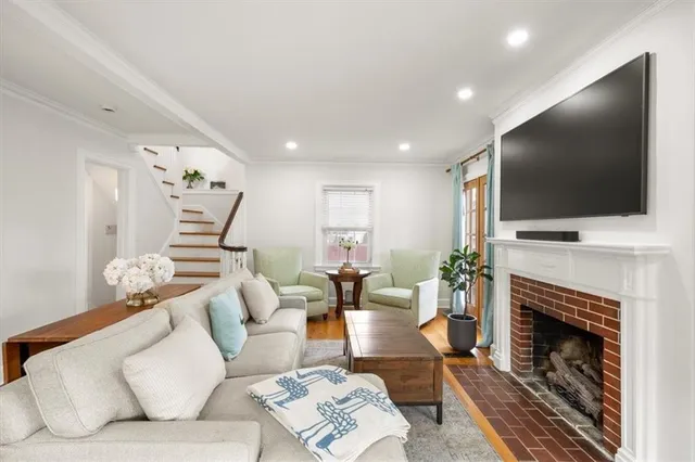 $475,000 | 222 West 70th Street, Kansas City, MO 64113